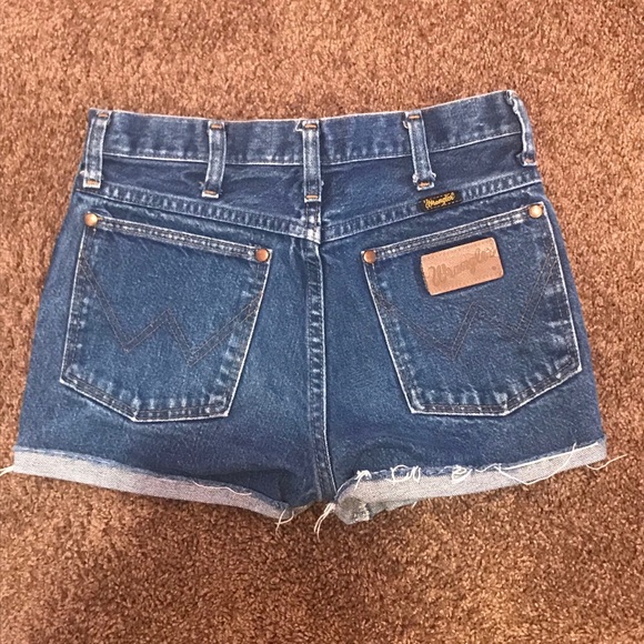 Brandy Melville Pants - wrangler shorts